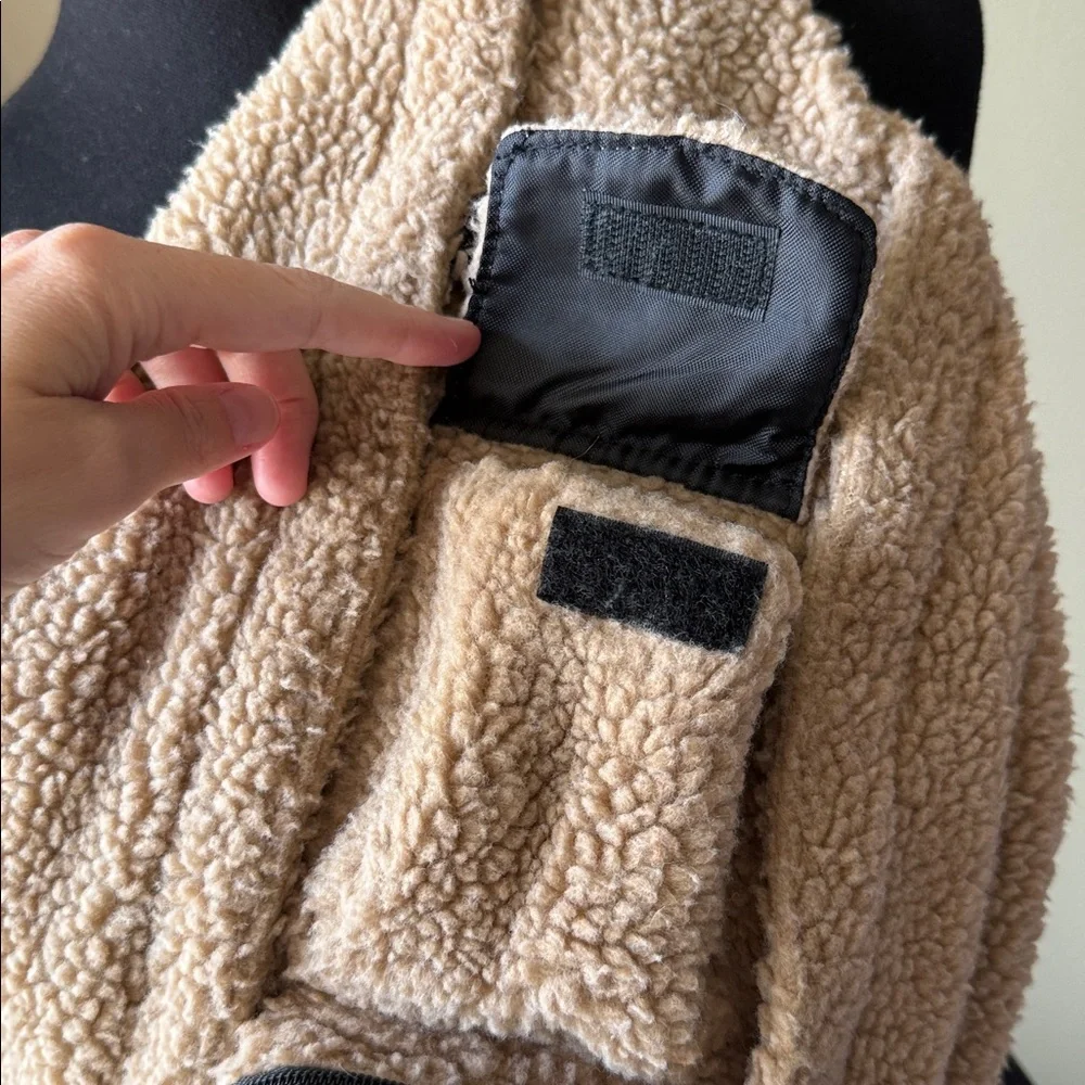 Kavu Fleece Full-size Rope Sling Bag - Picture 3 of 9